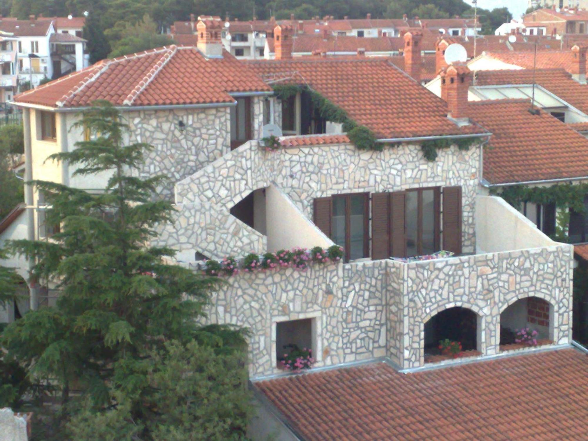 Collins Apartments Pula Exterior photo